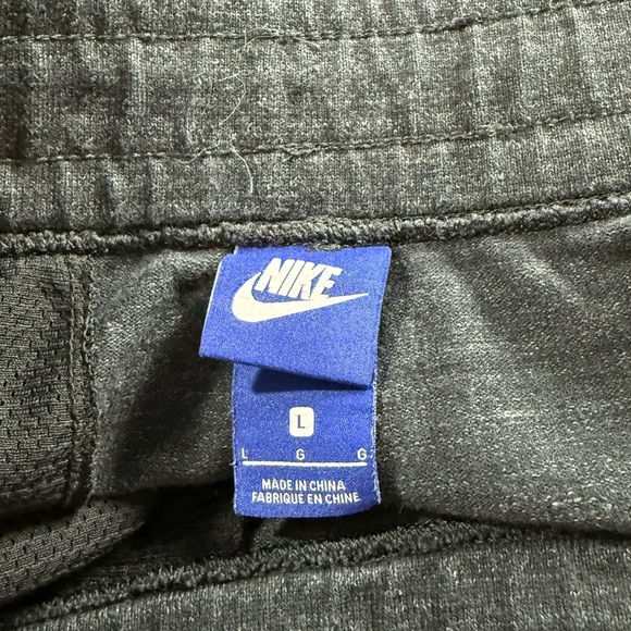 Nike NSW AV15 Advanced Knit Shorts In Black 837014-010 - Picture 6 of 12